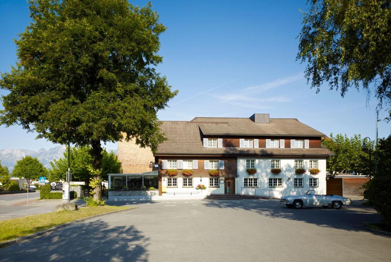 Hotel-Gasthof Lowen Feldkirch Exterior photo